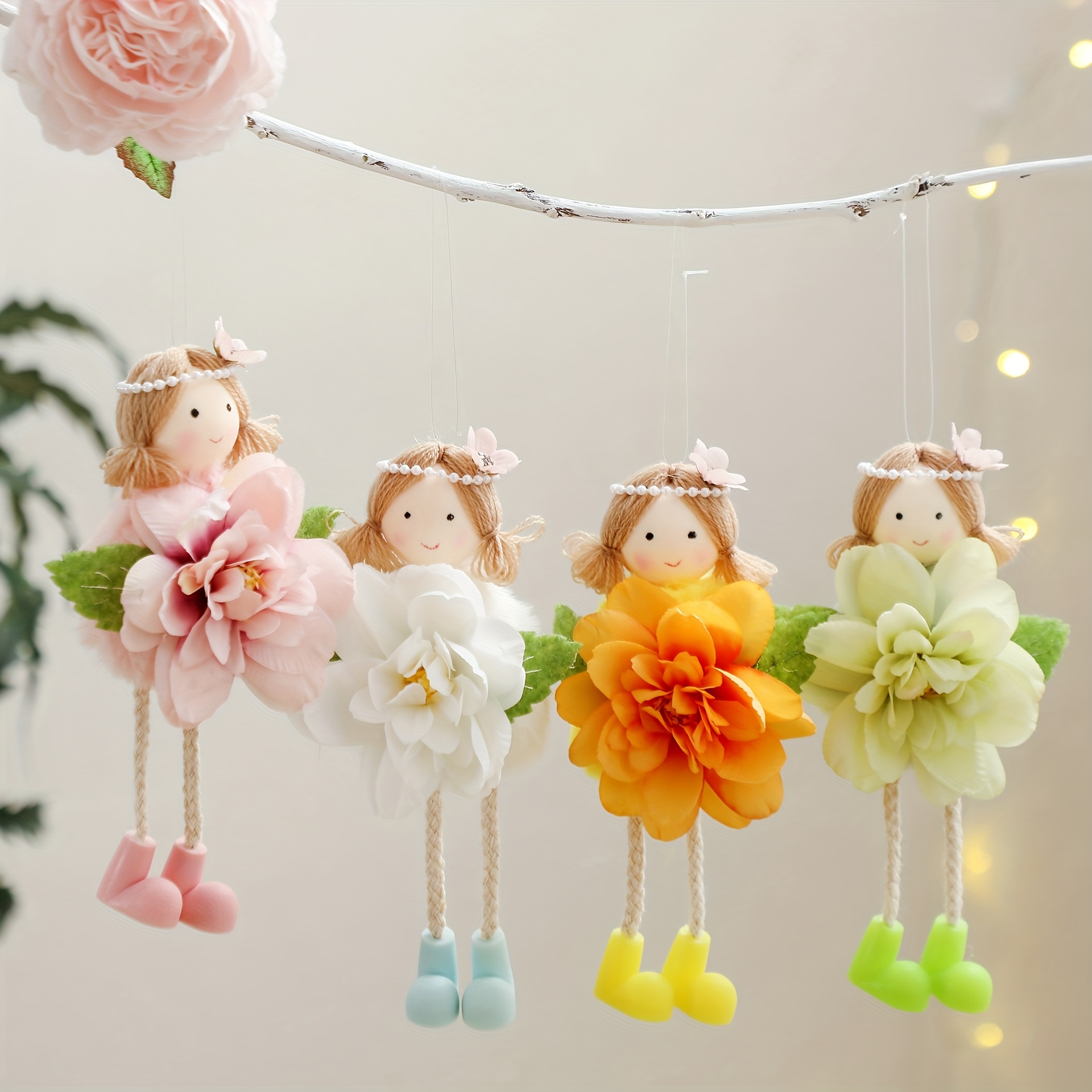 Large Flower Girl Pendant Keychain